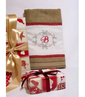 Cadou de Craciun prosop personalizat si decorat culoare bej