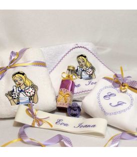 Trusou botez Alice in tara minunilor