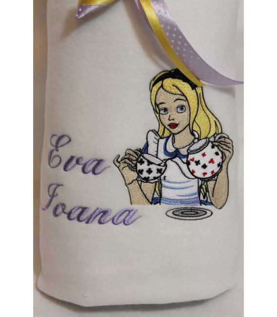 Paturica Botez Alice in Tara Minunilor