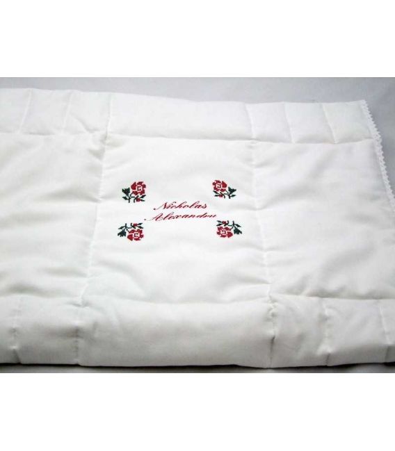 Plapumioara botez traditionala brodata floare rosie