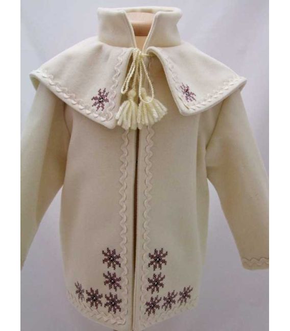 Paltonas botez traditional ivoire si caciulita brodate
