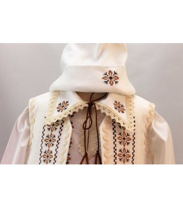 Costum national botez baieti din Moldova