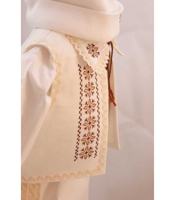 Costum national botez baieti din Moldova