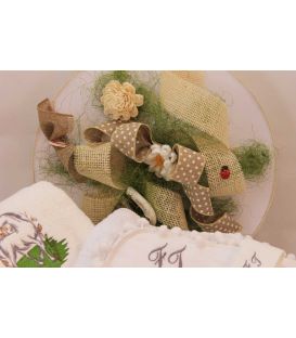 Trusou botez personalizat si cutie botez broderie calut
