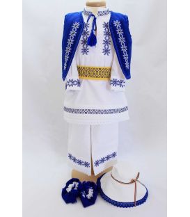 Costum popular botez Vlad