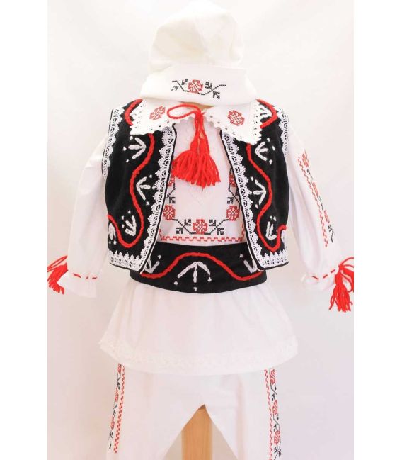 Costum popular botez Rares