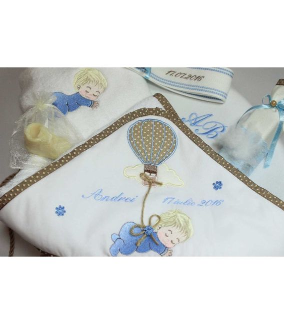 Trusou botez personalizat si cutie botez bebelus si balon