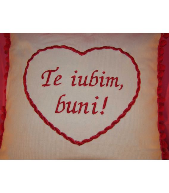 Perna decorativa brodata mesaj