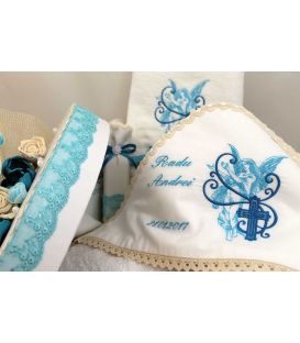 Set botez trusou, cutie, paturica model ingeras si cruce varianta