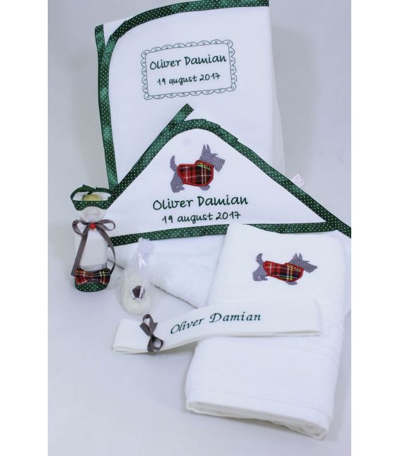 Trusou botez toate piesele din modelul cu broderia aplica catelusul scotian