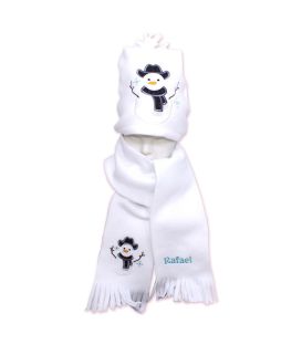 Fular plus caciula personalizate cu broderie om de zapada din polar culoare alba