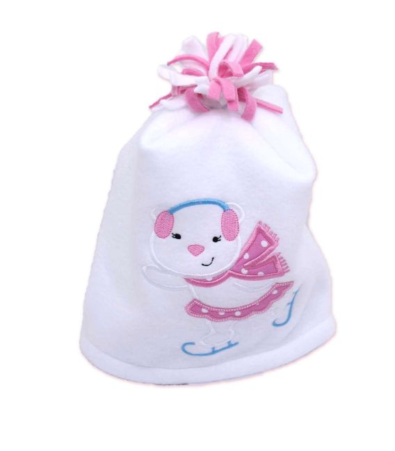 Caciula fetite personalizate cu broderie patinator din polar culoare alba