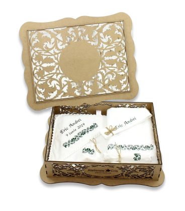 Trusouri botez traditionale - Trusou botez si cutie model traditional