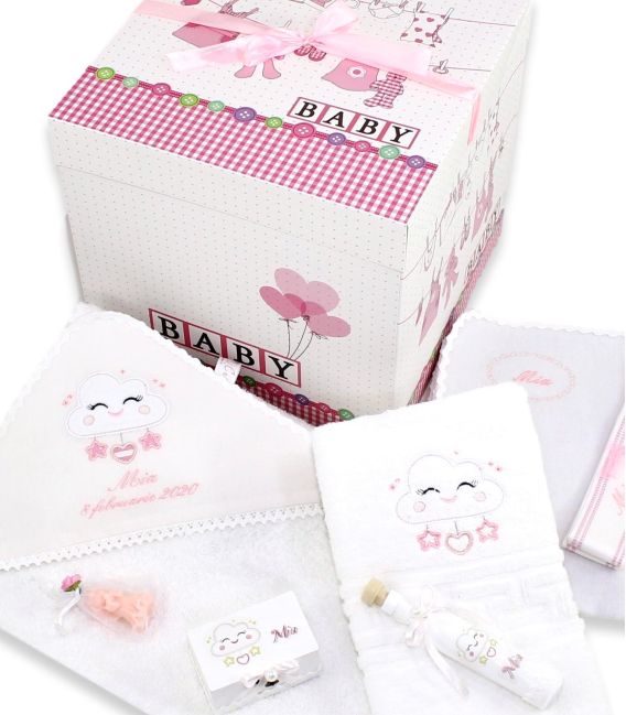 Set botez trusou si cutie pentru fetite norisor fericit