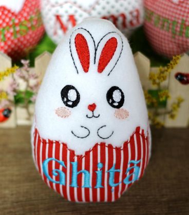 Jucarie personalizata ou de Paste cu nume Ghita