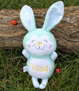 Iepuras de Paste personalizat Vlad