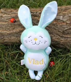 Iepuras de Paste personalizat Vlad
