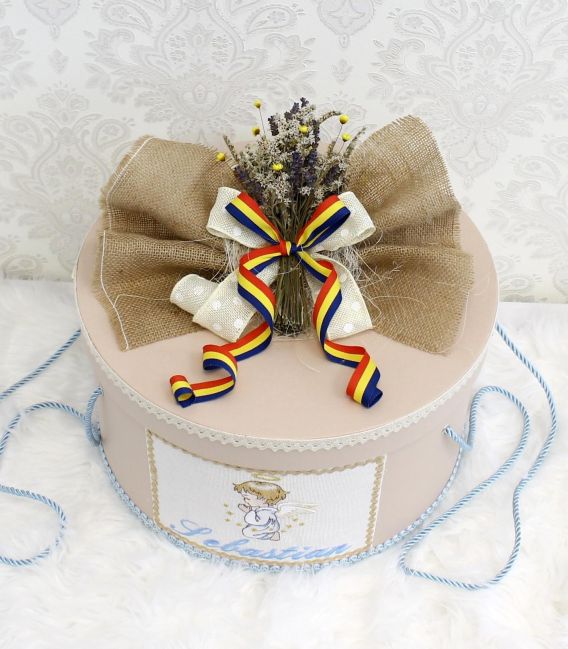 Trusou botez baieti de vara ingerasul Rafael cu tricolor set complet