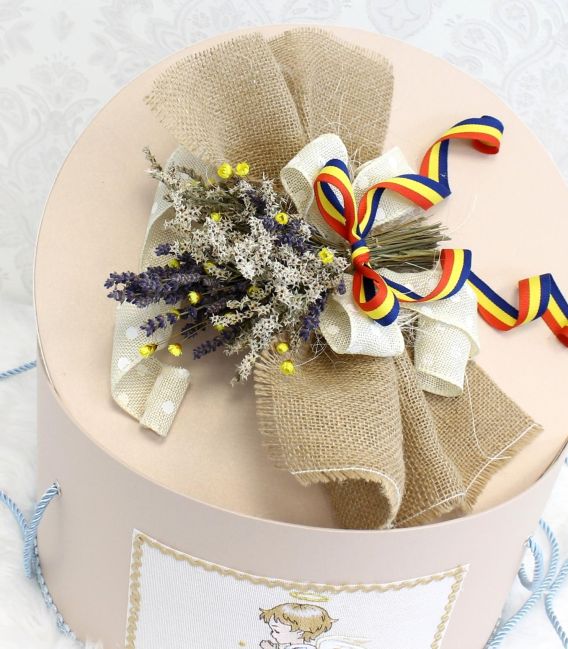 Trusou botez baieti de vara ingerasul Rafael cu tricolor set complet
