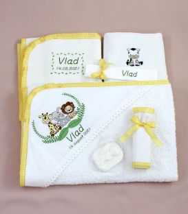 Trusou botez brodat personalizat animalute jungla set complet