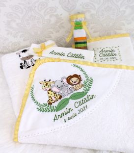 Trusou botez brodat personalizat Jungle Safari set complet