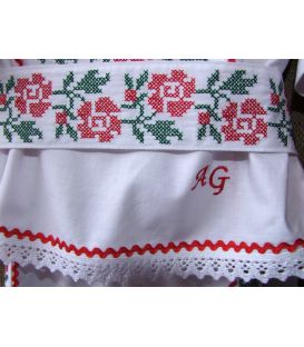 Costum botez traditional