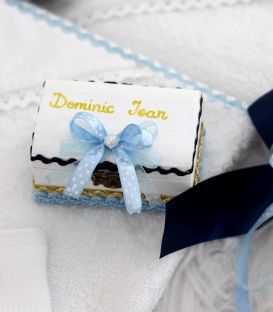 Trusou botez complet baieti personalizat ingeras Rafael cufar lemn