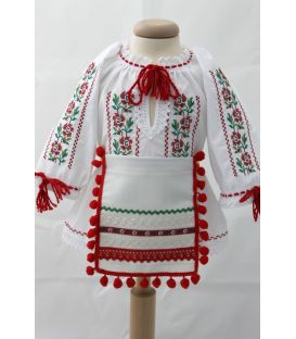 Costum traditional pentru fete brodat cu motive Florale