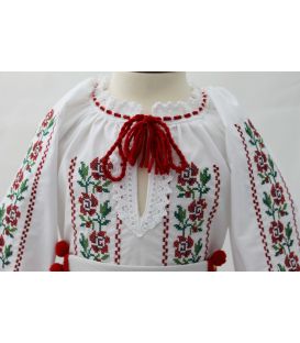 Costumas traditional fete botez Ilinca