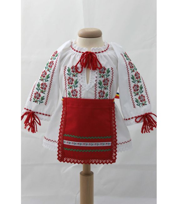 Costumas traditional fete botez Ilinca