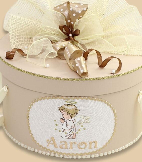 Trusou botez complet ingerasul Rafael personalizat auriu  - Trusouri  Botez Complete