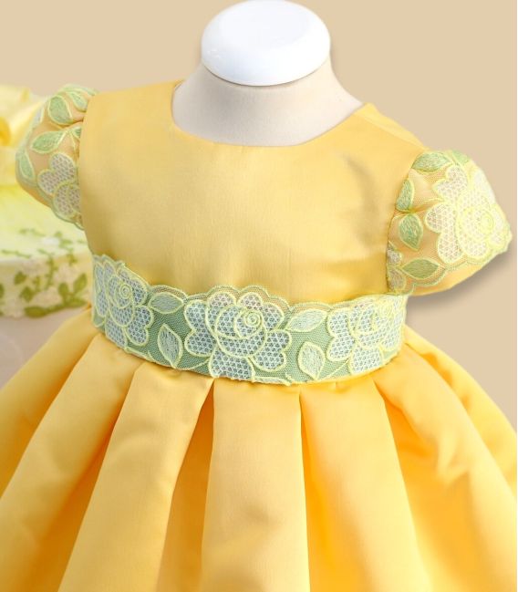 Trusou botez fetite personalizat ingeras si cruce galben verde