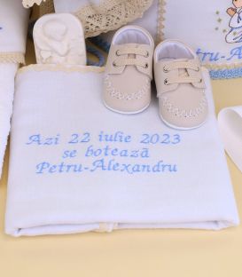 Trusou botez baieti de vara ingerasul Rafael cu tricolor set complet