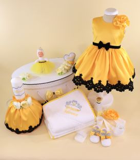 Set rochita cu dantela, lumanare cu flori si trusou model printesa aurie