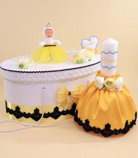 Trusou botez cu rochita cu dantela si lumanare cu flori printesa