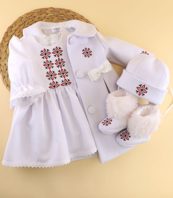 Rochita botez alba brodata traditional si paltonas bebe Atelierele Cris
