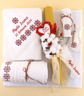 Trusou botez traditional fete si lumanare botez ceara naturala Atelierele Cris