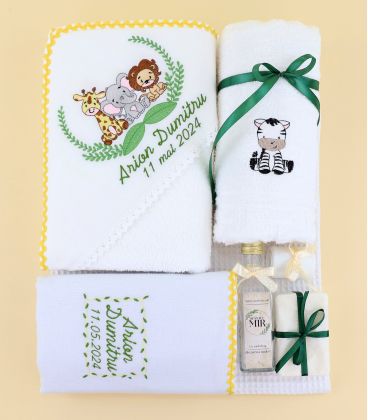 Trusou botez brodat  personalizat Jungle Safari set complet