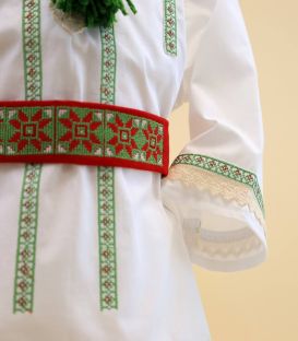 	Costum botez traditional Dacian detaliu Brau brodat