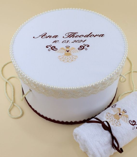 Trusou botez fete set complet ingeras elegant personalizat detaliu cutie