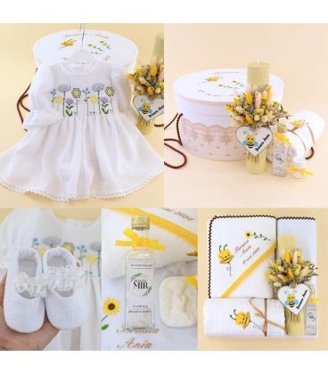 Trusou de botez fete, albinuta cu jucarie -1