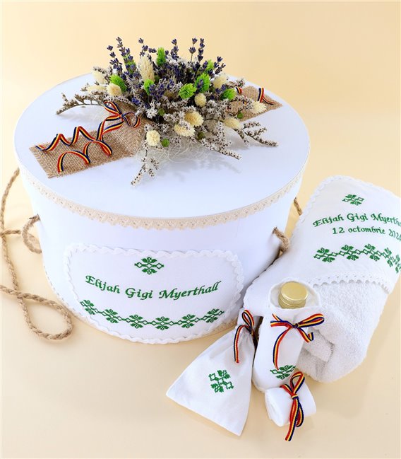 Trusou complet baiat traditional verde 15 piese tr44 -cutie si set biserica