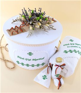 Trusou complet baiat traditional verde 15 piese tr44 -cutie si set biserica