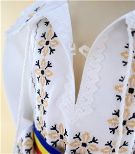 Set botez traditional Boroaia cu lumanare si costumas baieti 