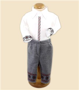 Costumas traditional cu camasa brodata model broderie steluta
