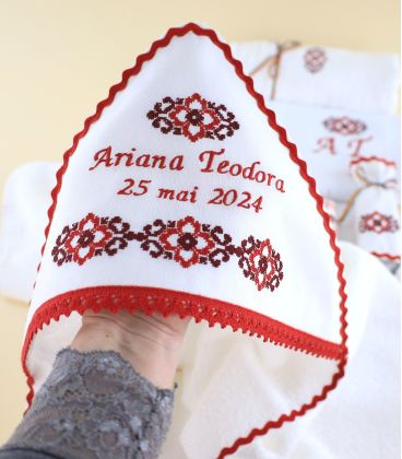 Trusou botez traditional personalizat model floare rosie - capison