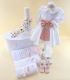 Trusou complet fete, 15 piese - rochita muselina,u lumanare, cutie, paltonas, broderi lebada