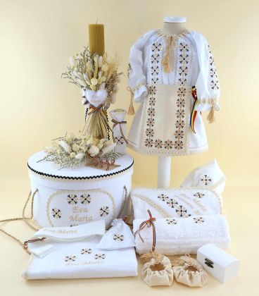 Trusou de botez complet tradițional 18 piese – fetiță, iarna, stelute bej-negru