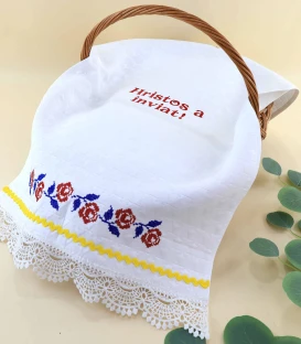 Stergar de pasti cu Hristos a Inviat bordura florala rosu-albastru și dantelă decorativă