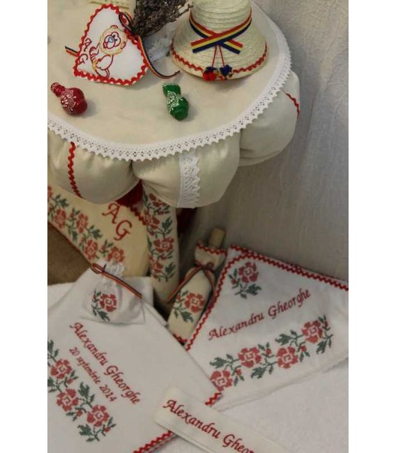 Trusouri botez traditionale - Trusou botez traditional complet broderie floare